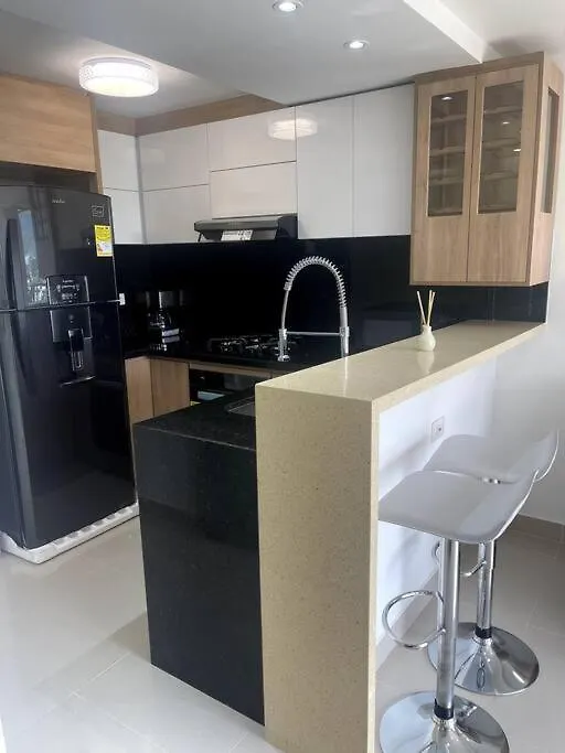 Hermoso E Iluminado Apartamento Cali Kolumbia